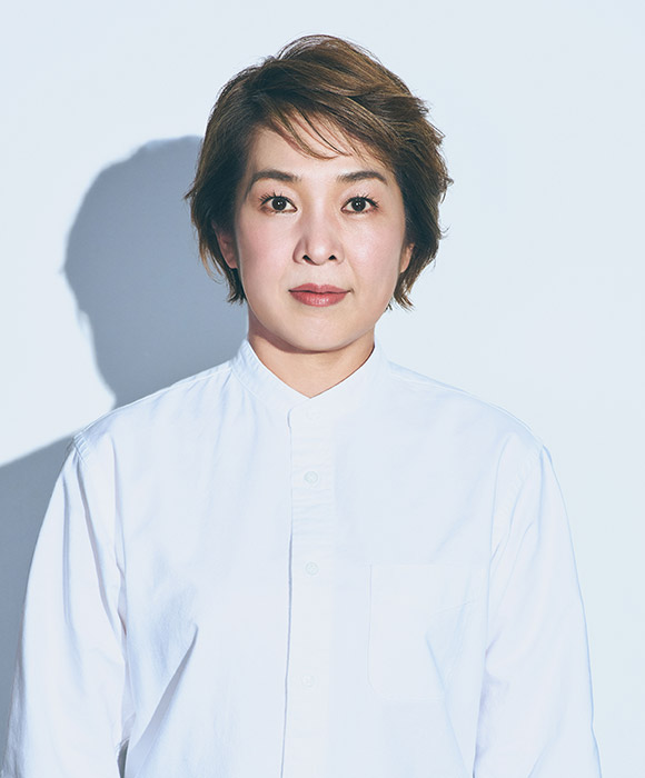 家塚敦子